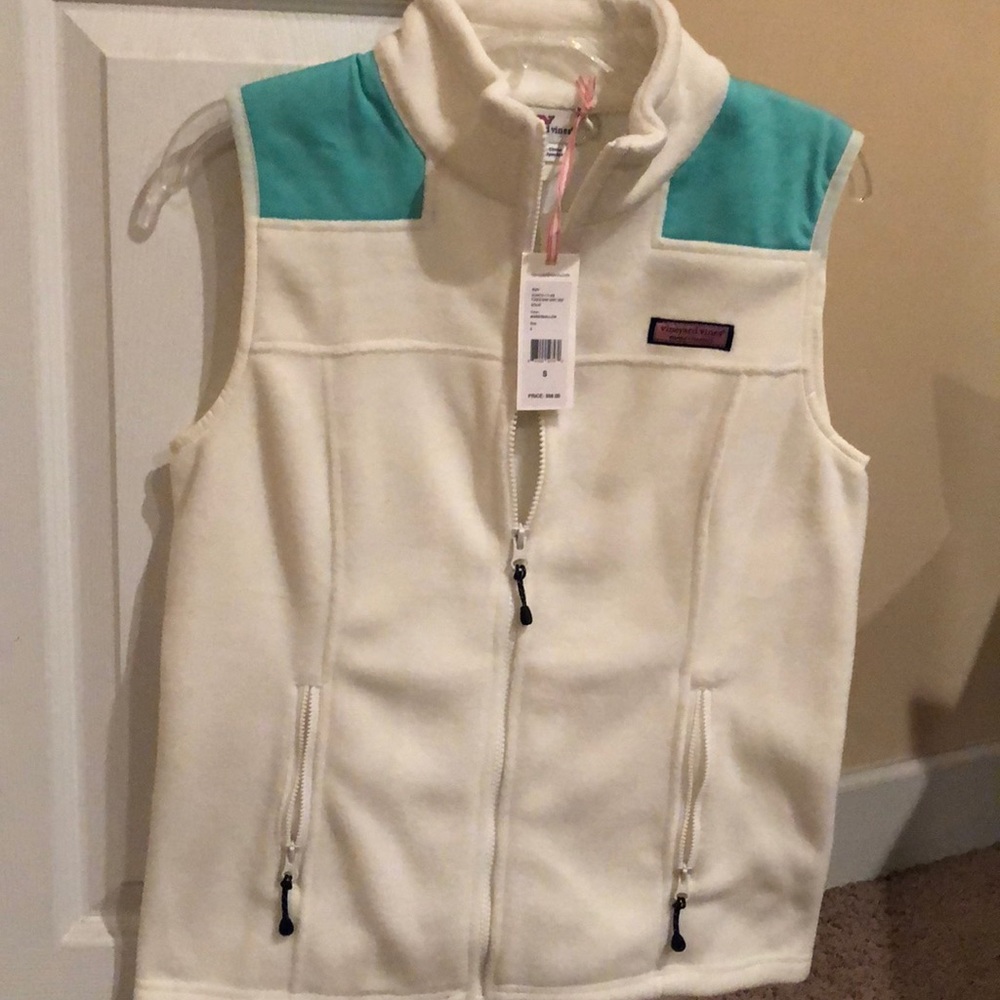 Vineyard vines vest